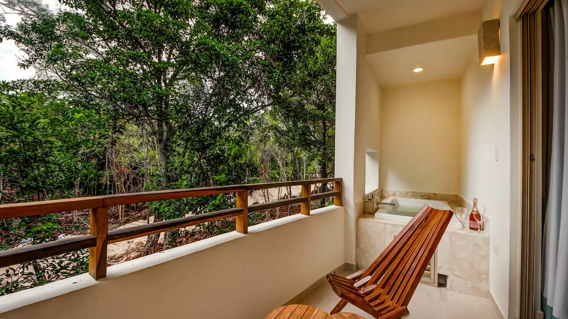 Blue Beach 2 Brm Apt Sleeps 5 Tulum
